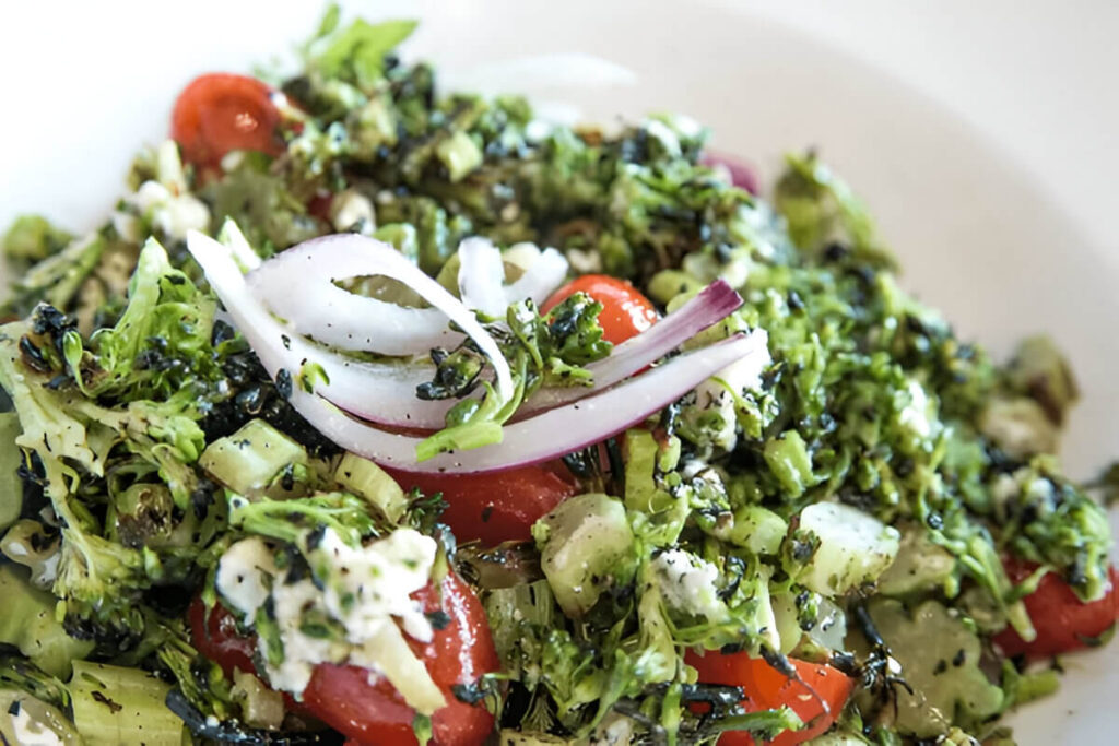 Broccoli Cauliflower Salad Recipe (Creamy, Crunchy & Crowd-Pleasing)